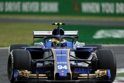 Pascal Wehrlein, Sauber C36 with halo