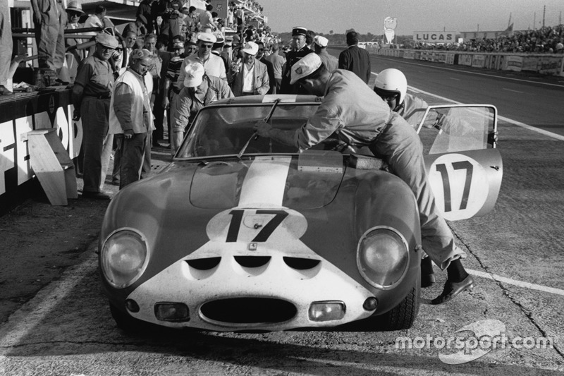 #17 Ferrari 250 GTO: Гленн Робертс, Боб Гроссман