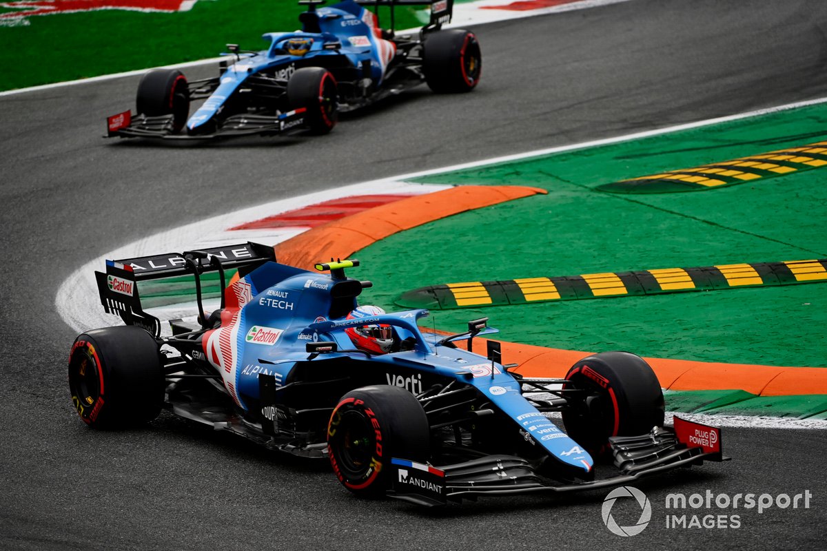 Esteban Ocon, Alpine A521, Fernando Alonso, Alpine A521