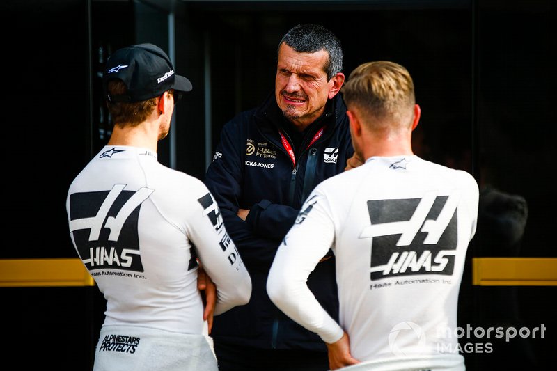 Гюнтер Штайнер и пилоты Haas на Гран При Китая