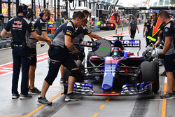 Даниил Квят, Scuderia Toro Rosso STR12