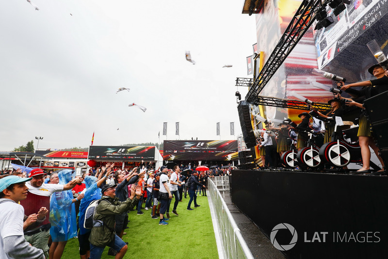 Grid Girls on stage in the F1 Fanzone