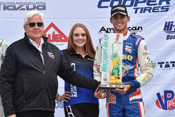 Podium: racewinnaar Rinus van Kalmthout, Pabst Racing