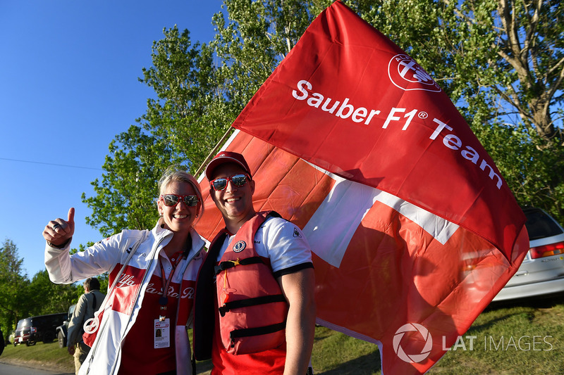 Sauber at the raft race