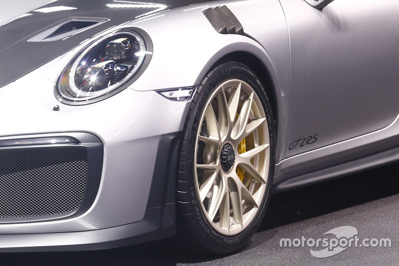Porsche 911 GT2 RS