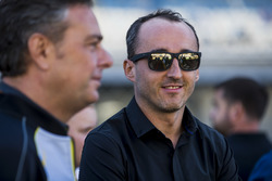 Robert Kubica ve Mario Isola, Pirelli