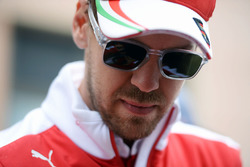 Sebastian Vettel, Ferrari op de rijdersparade