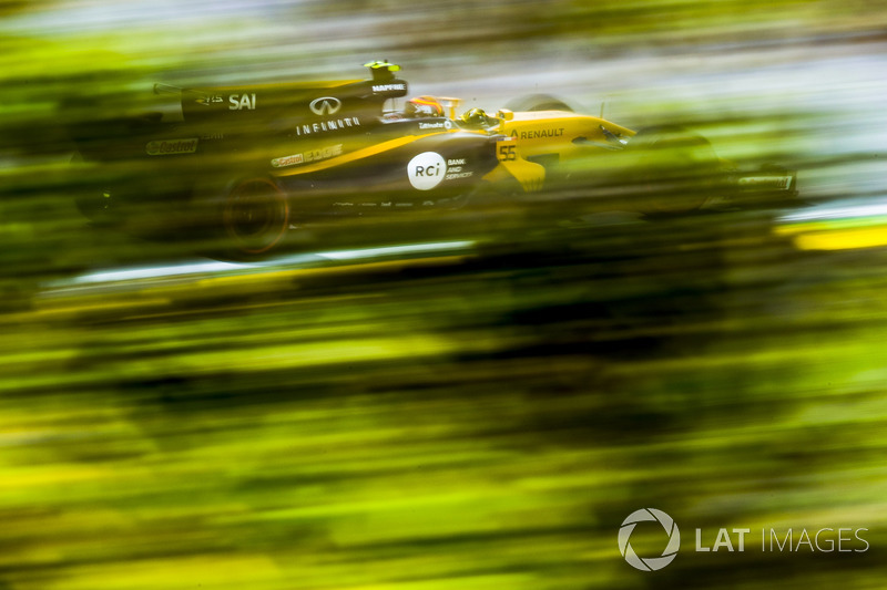 Carlos Sainz Jr., Renault Sport F1 Team RS17