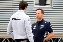 Керівник Mercedes AMG F1 Тото Вольфф, керівник Red Bull Racing Крістіан Хорнер