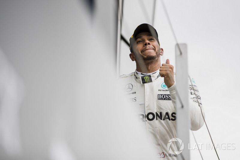 El ganador Lewis Hamilton, Mercedes AMG F1