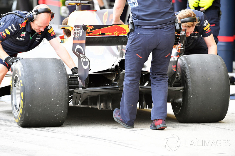 Red Bull RB13: Diffusor