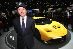 Emerson Fittipaldi mit dem Fittipaldi EF7 Vision Gran Turismo