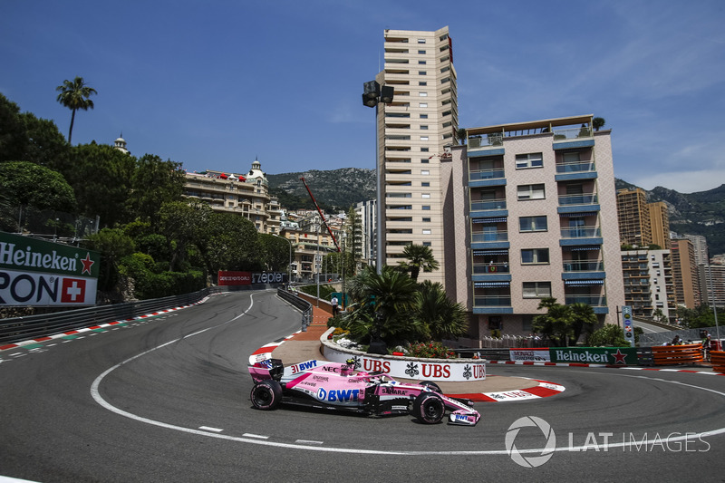 <img src="https://cdn-1.motorsport.com/static/custom/car-thumbs/F1_2018/TESTS/forceindia.png" alt="" width="250" /> Force India