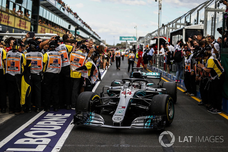 Lewis Hamilton, Mercedes-AMG F1 W09 EQ Power , parc ferme