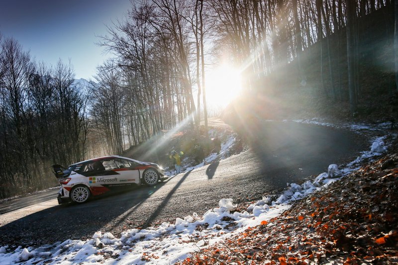 Pereli Toyota Gazoo Racing, Sebastien Ogier, dan navigatornya, Julien Ingrassia, memiliki peluang menjuarai WRC 2020.