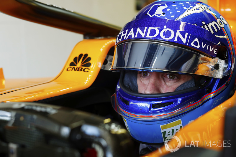 Fernando Alonso, McLaren, in cockpit