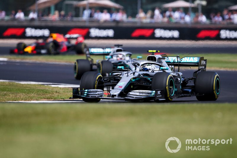 Valtteri Bottas, Mercedes AMG W10, leads Lewis Hamilton, Mercedes AMG F1 W10