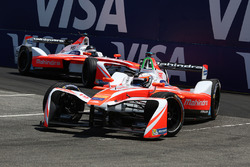 Felix Rosenqvist, Mahindra Racing, leads Nick Heidfeld, Mahindra Racing