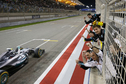 Il vicitore Nico Rosberg, Mercedes AMG F1 Team W07