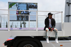Lewis Hamilton, Mercedes AMG F1 Team alla parata dei piloti