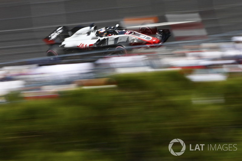 <img src="https://cdn-1.motorsport.com/static/custom/car-thumbs/F1_2018/TESTS/haas.png" alt="" width="250" /> Haas