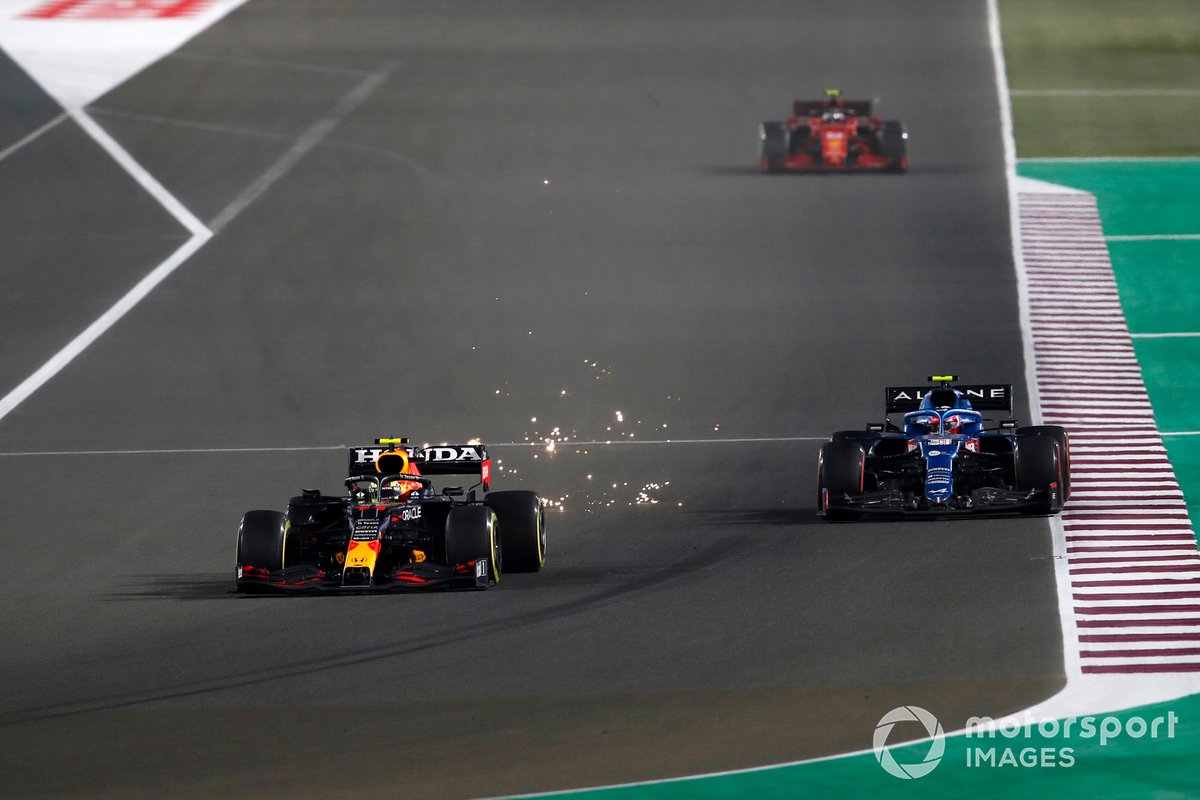 Sergio Perez, Red Bull Racing RB16B, Esteban Ocon, Alpine A521