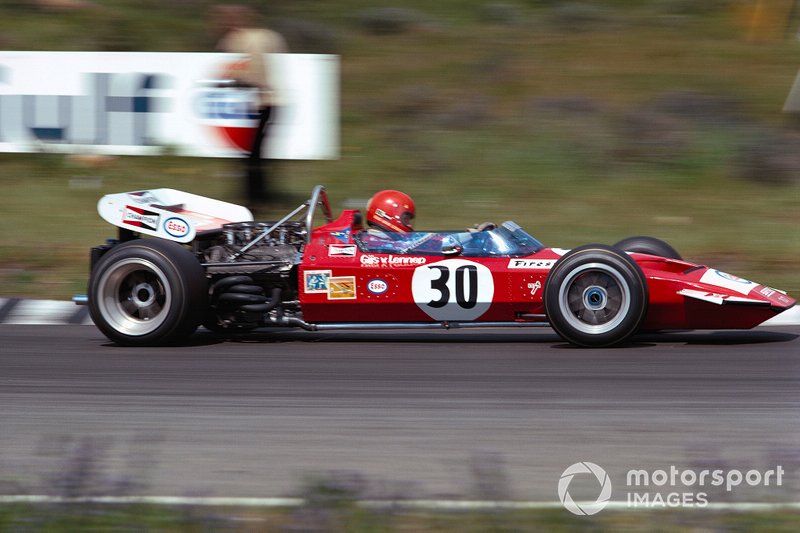 Gijs van Lennep in de Surtees op Zandvoort in 1971.