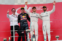 Podium: race winner Nico Rosberg, Mercedes AMG F1, second place Max Verstappen, Red Bull Racing, thi