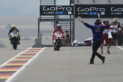 Andrea Dovizioso, Ducati Team en Valentino Rossi, Yamaha Factory Racing wisselen van motor