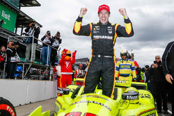 Sieger Simon Pagenaud, Team Penske Chevrolet