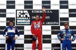 Podyum: Yarış galibi Ayrton Senna, Mclaren, 2. Jean Alesi, Tyrrell, 3. Thierry Boutsen, Williams