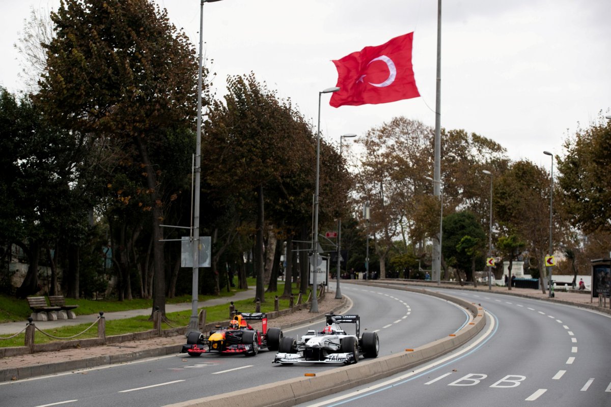 Red Bull Racing, AlphaTauri, İstanbul
