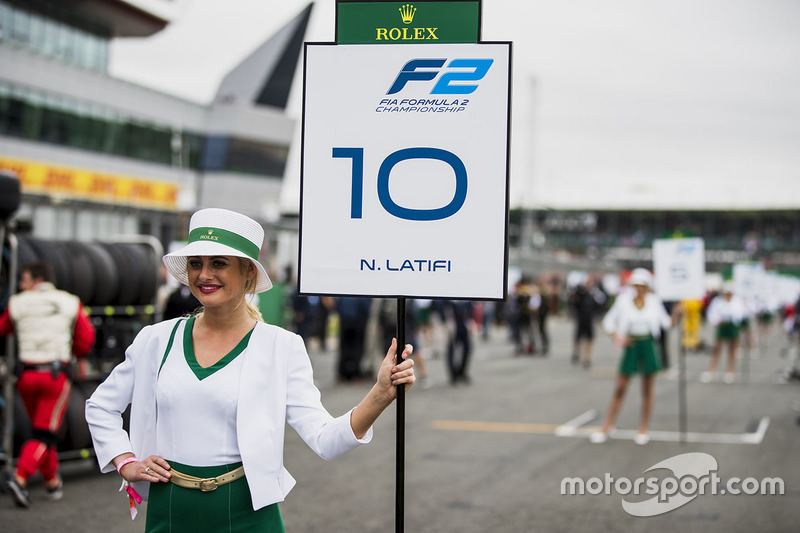 Grid girl