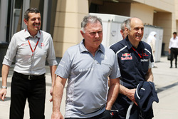Guenther Steiner, Haas F1 teambaas met Dave Ryan, Manor Racing teambaas en Franz Tost, Scuderia Tor