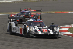 #1 Porsche Team Porsche 919 Hybrid: Timo Bernhard, Mark Webber, Brendon Hartley