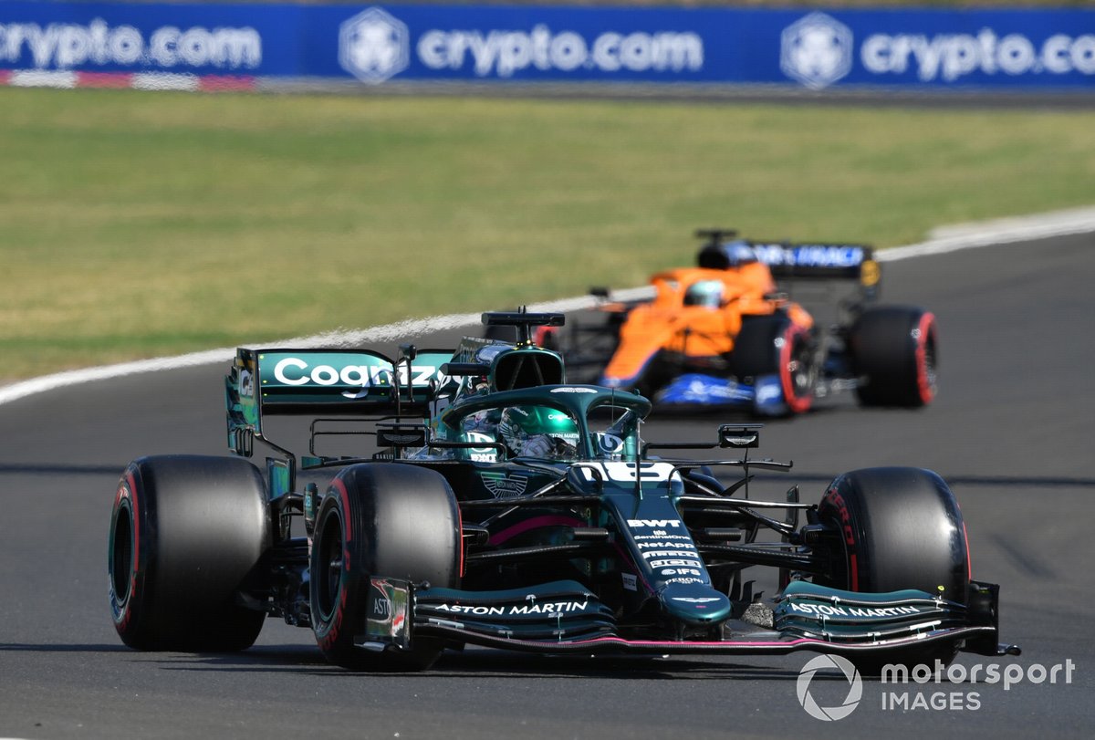 Lance Stroll, Aston Martin AMR21, Daniel Ricciardo, McLaren MCL35M