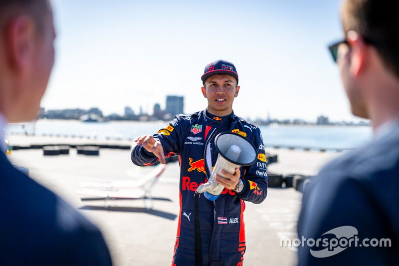 Alex Albon, Red Bull Racing