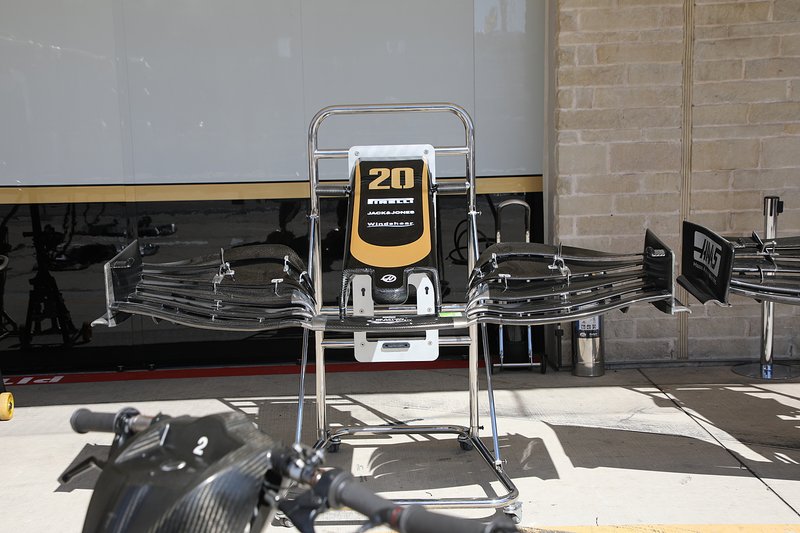 Haas F1 Team VF-19, nuova ala anteriore che è un esperimento per il 2020