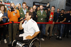 Alex Zanardi, BMW Team Italia, alla cerimonia di premiazione