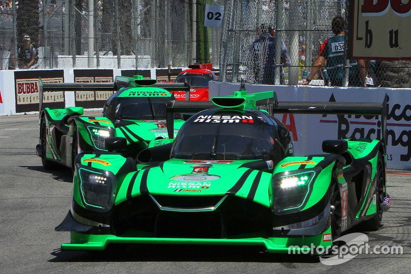 #22 Tequila Patron ESM Nissan DPi, P: Pipo Derani, Johannes van Overbeek