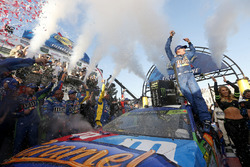 Yarış galibi Kyle Busch, Joe Gibbs Racing Toyota