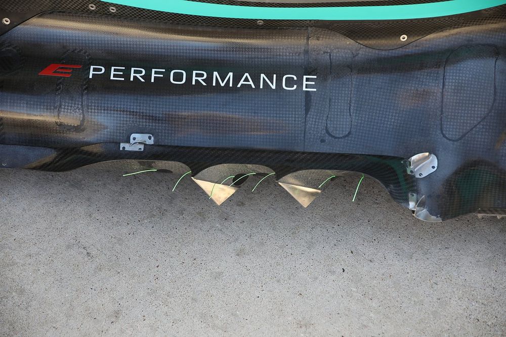 Mercedes W14 detalle del piso