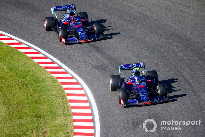 Pierre Gasly, Toro Rosso STR14, Daniil Kvyat, Toro Rosso STR14