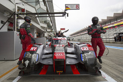 #8 Audi Sport Team Joest, Audi R18 e-tron quattro: Lucas di Grassi, Loic Duval, Oliver Jarvis