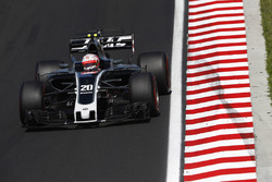 Кевін Магнуссен, Haas F1 Team VF-17