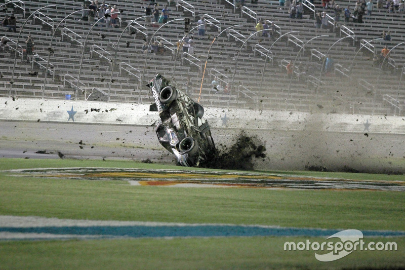 Unfall von Timothy Peters, MDM Motorsports Chevrolet