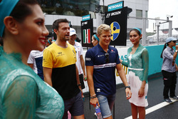 Jolyon Palmer, Renault Sport F1 Team, Marcus Ericsson, Sauber