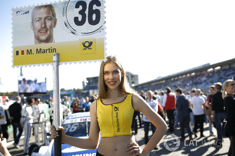 Грид-герл Максима Мартена, BMW Team RBM, BMW M4 DTM