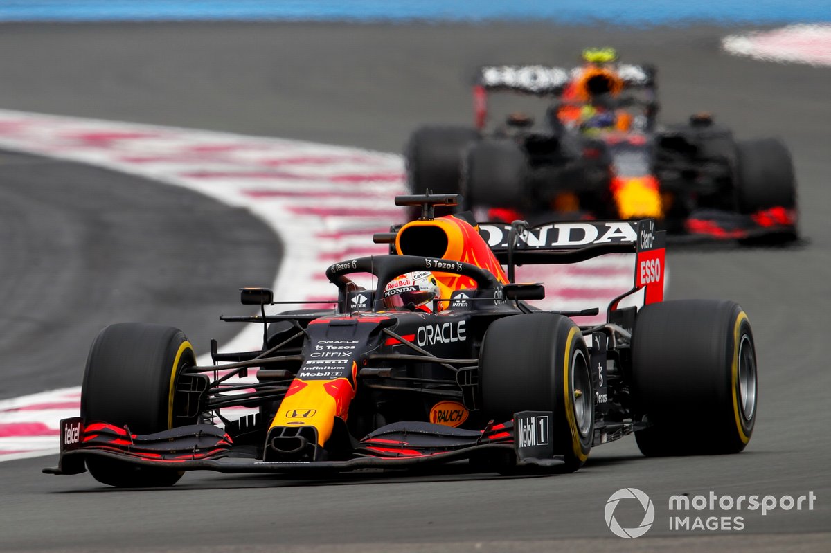 Макс Ферстаппен, Red Bull Racing RB16B, Серхио Перес, Red Bull Racing RB16B