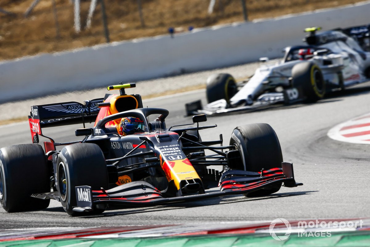 Alex Albon, Red Bull Racing RB16, Pierre Gasly, AlphaTauri AT01